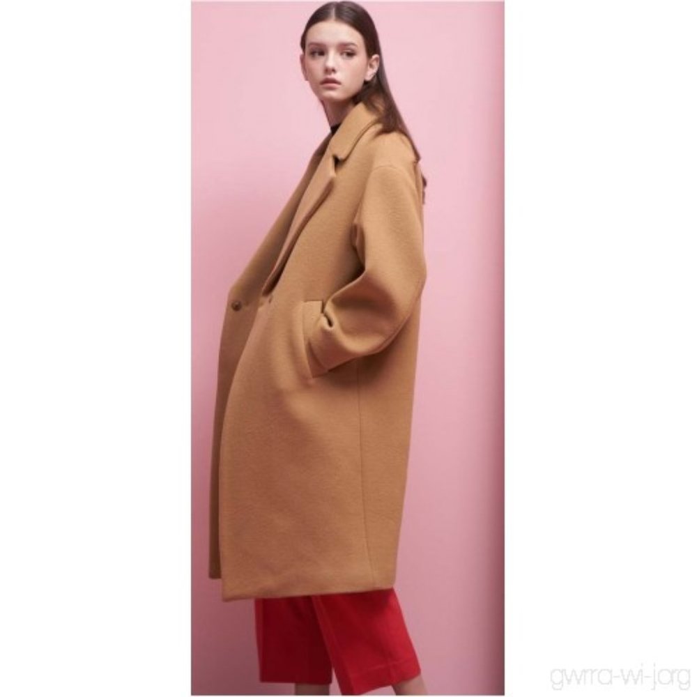 LOOKAST BEIGE HANDMADE SNAP COAT